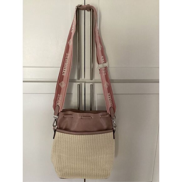 NWOT Steve Madden Bmayor Hobo Crossbody Should Bag Cream/Pink - Picture 2 of 12